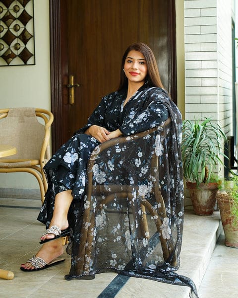 Midnight Bloom – Premium 3-Piece Printed Lawn Suit