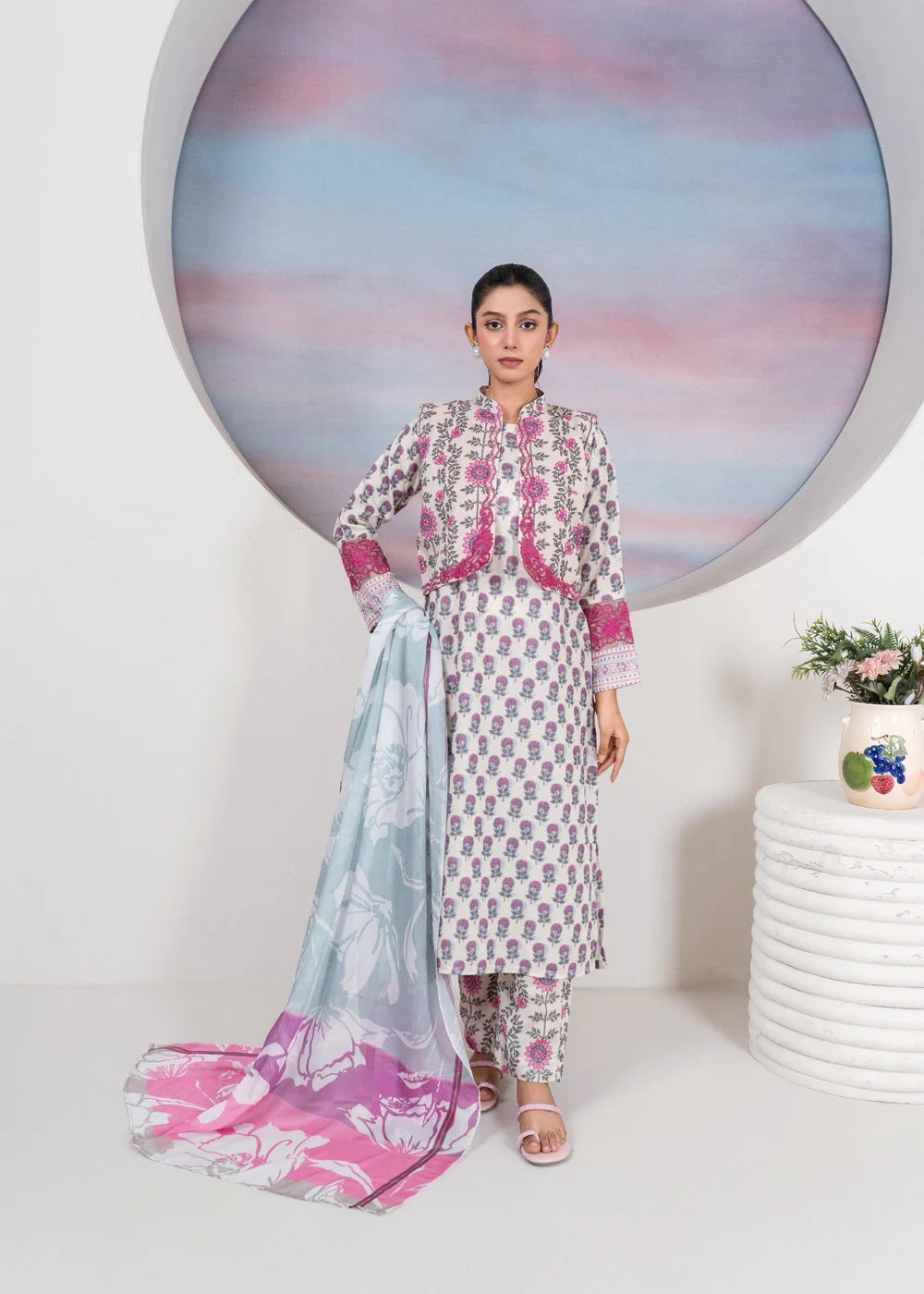 Floral Dream – 4-Piece Printed Lawn Suit with Jacket & Silk Dupatta