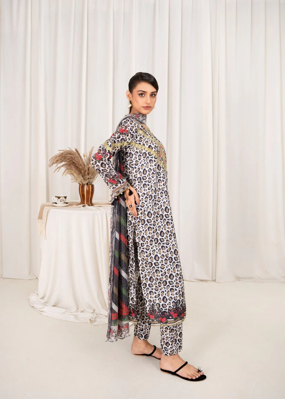 Poly Lawn Kurta Set 3 Piece