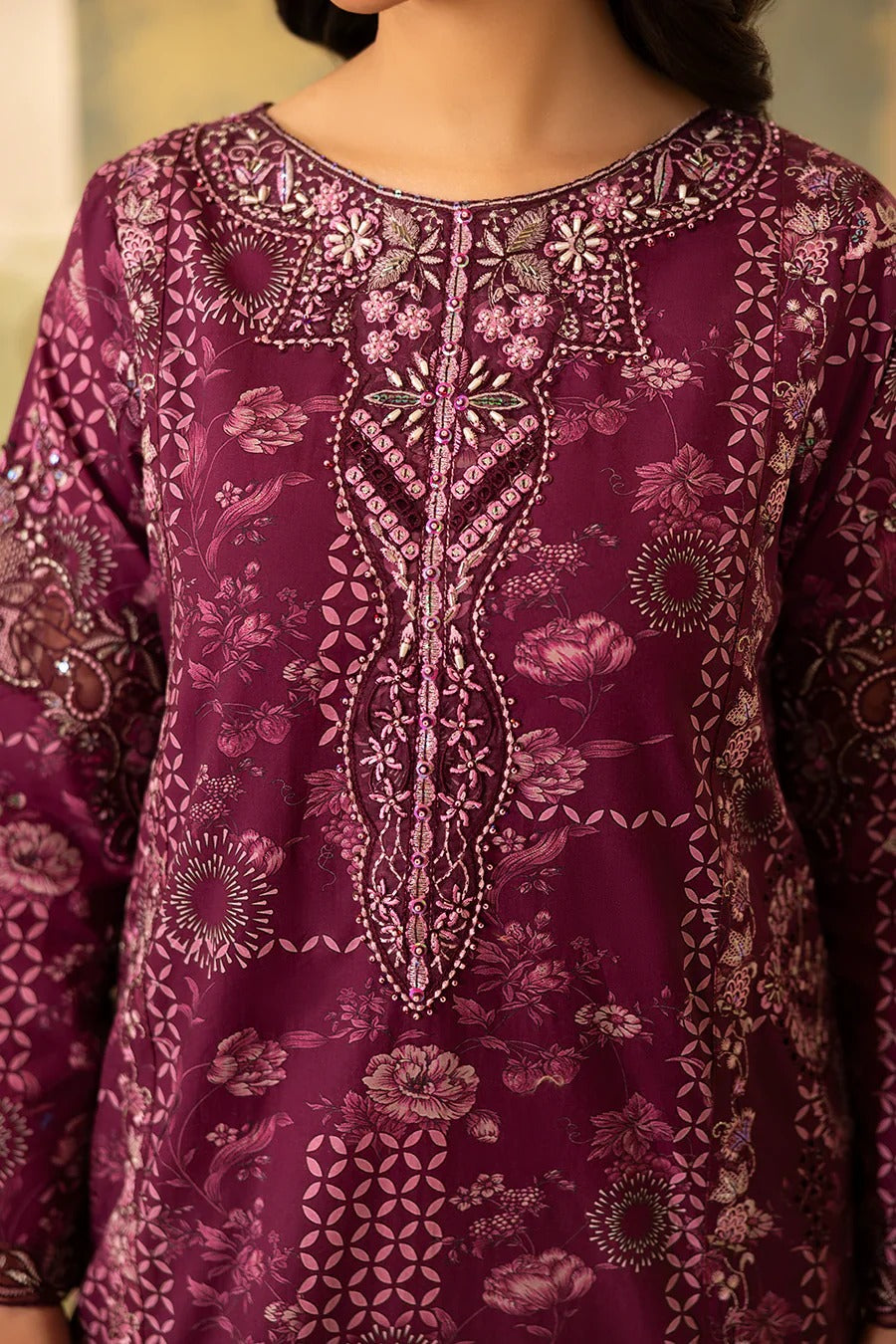 Elegant Plum Printed Lawn Suit with Embroidered Details & Chiffon Dupatta