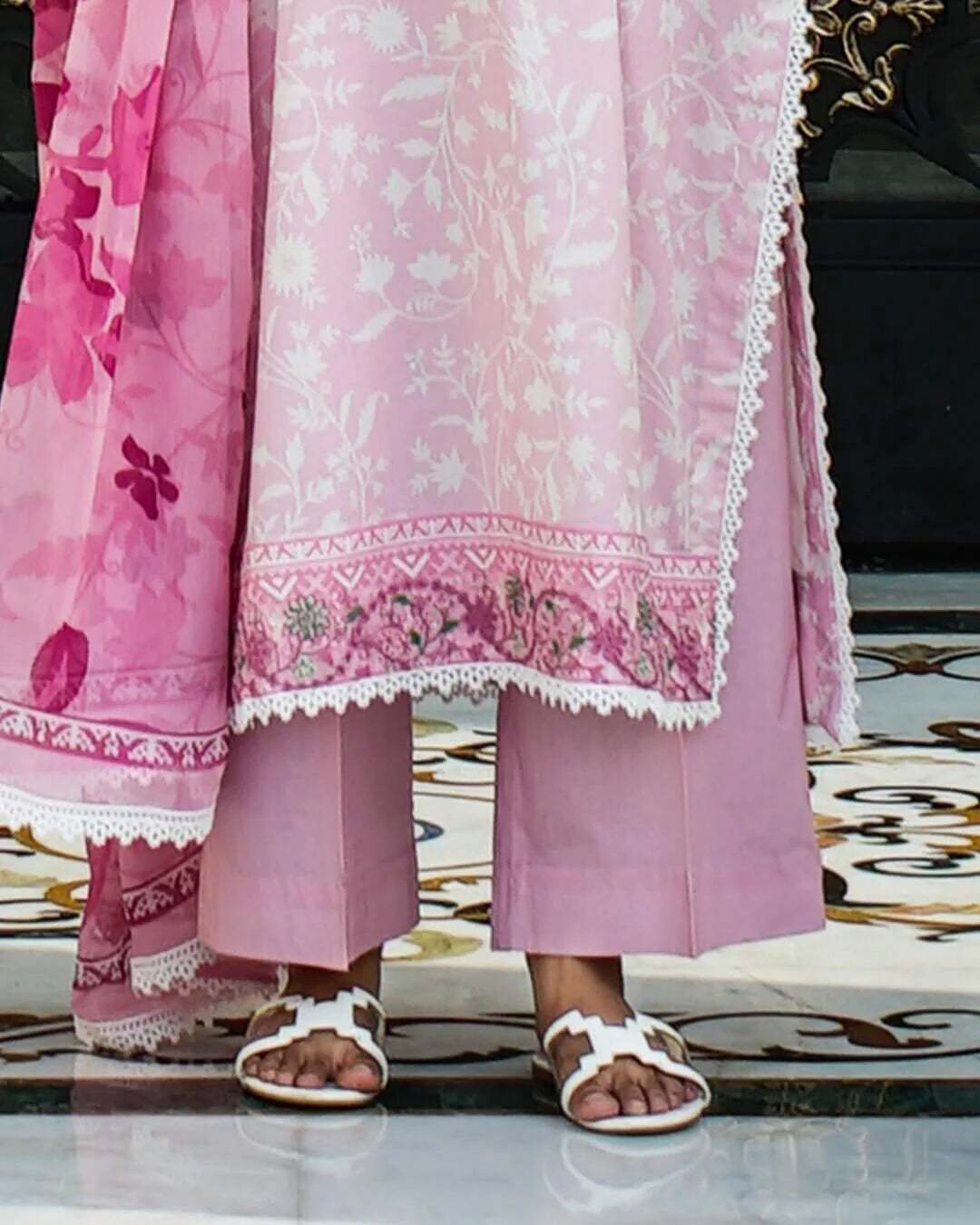 SERRA - 3-Piece Printed Lawn Unstitched Suit with Chiffon Dupatta