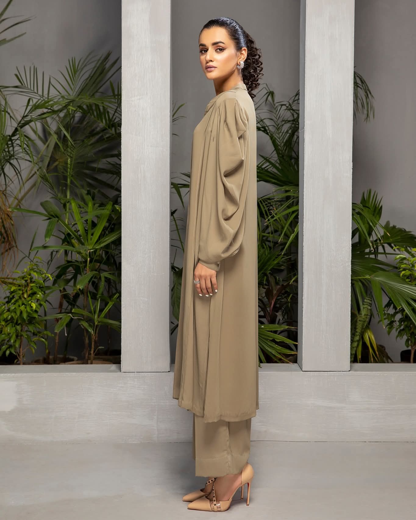 Elegant Taupe Georgette 2-Piece Cord Set with Tunic and Trousers