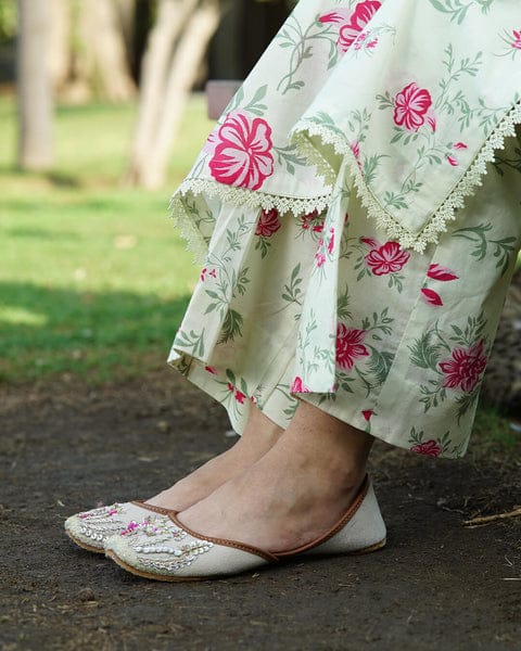 Meadow Breeze – Premium 3-Piece Printed Lawn Suit