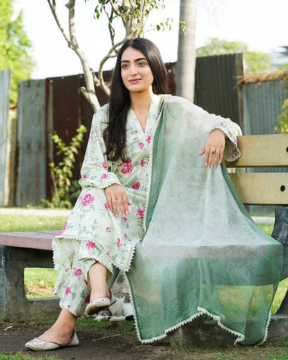 Meadow Breeze – Premium 3-Piece Printed Lawn Suit