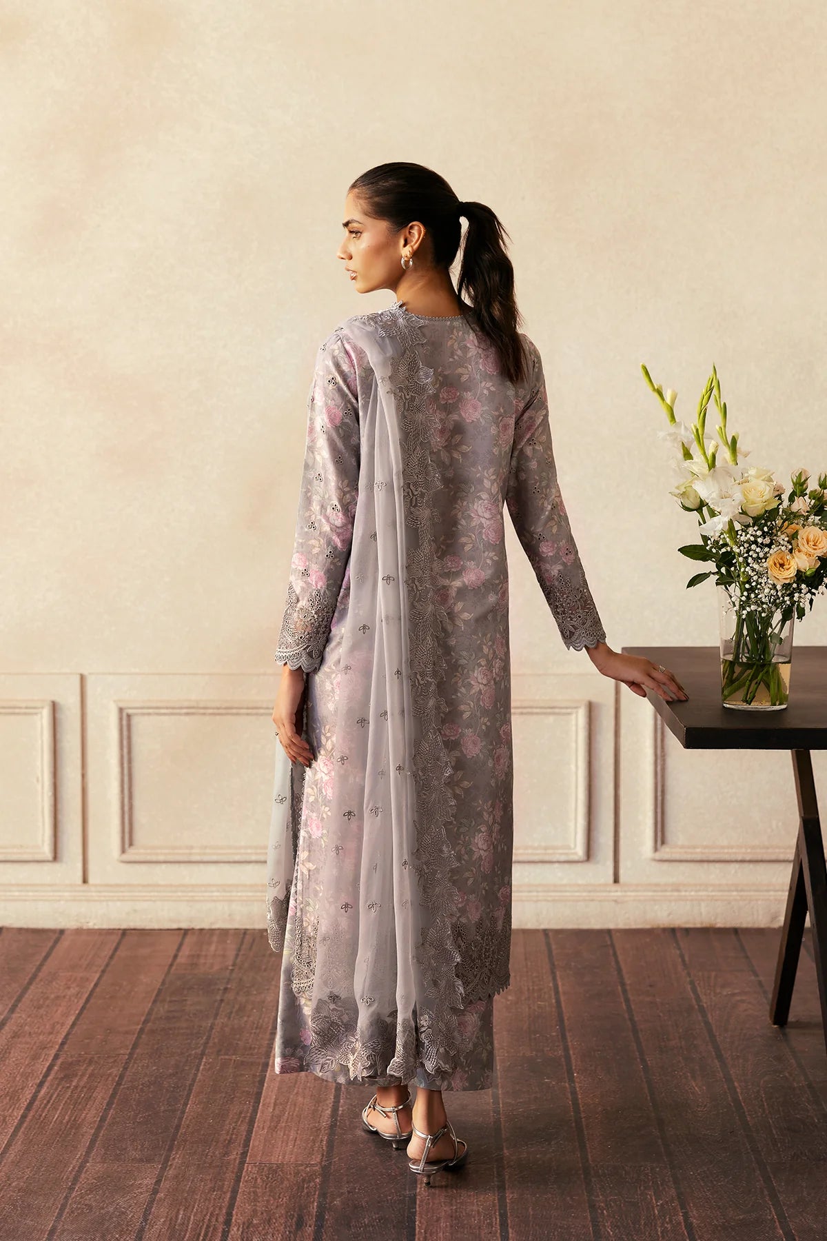 3 Piece - Embroidered Lawn Suit Unstitched With Chiffon Dupatta